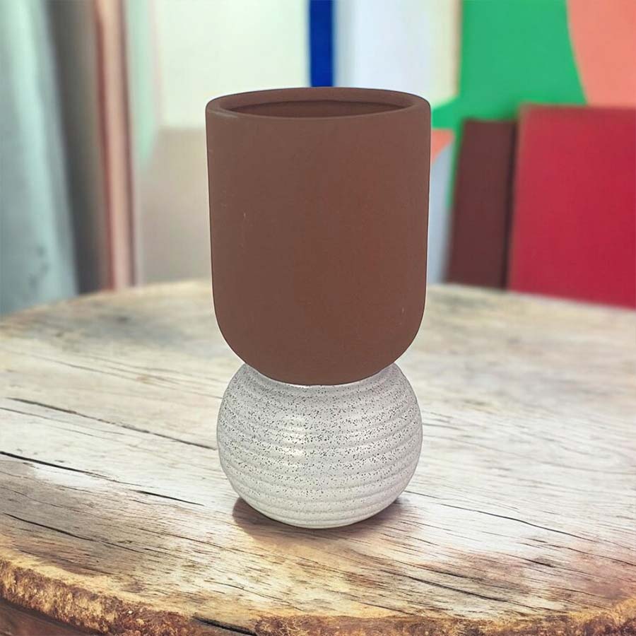 FLORERO ETHEREAL DE CERAMICA COLOR CAFÉ CON GRIS CLARO D:11X22CM