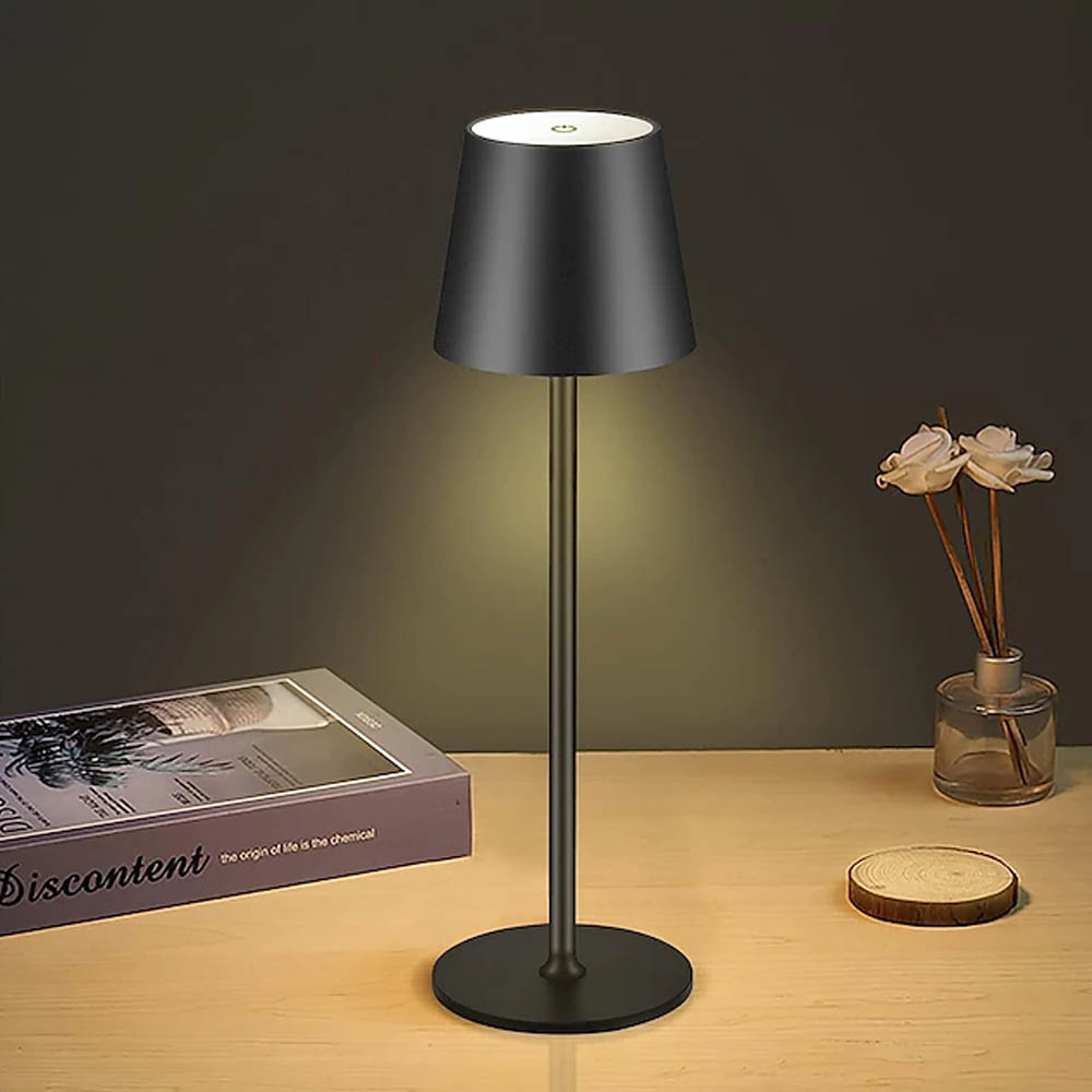 Lámpara recargable Rya black con led dimerizable