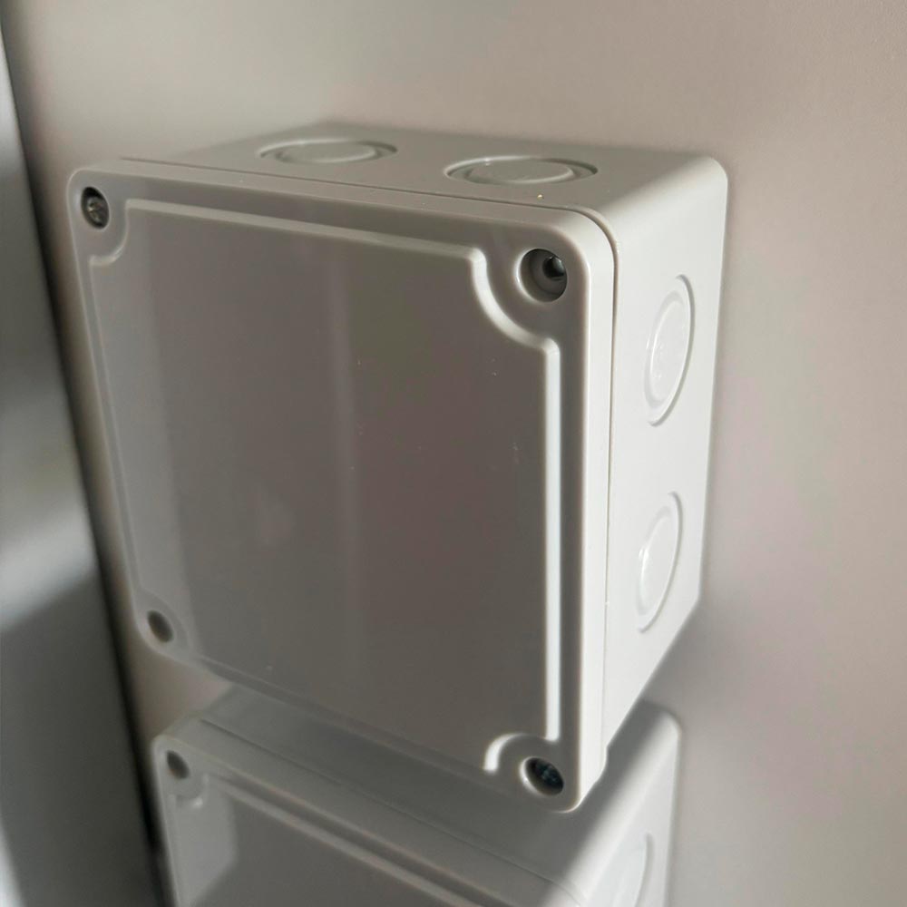 Caja de paso plastico ABS tapa empernada